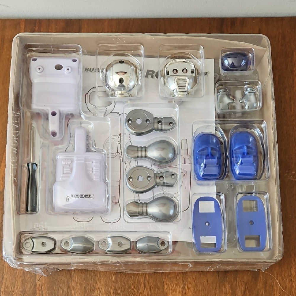 NWT Build Your Own Robot Kit Robot 3 SRM Power Gear